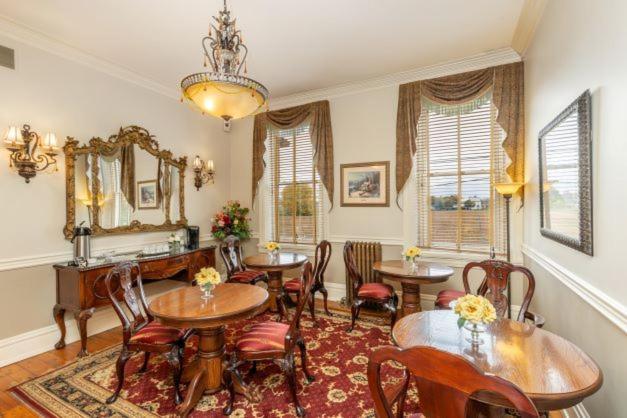 The Londonderry Inn Hershey Ngoại thất bức ảnh